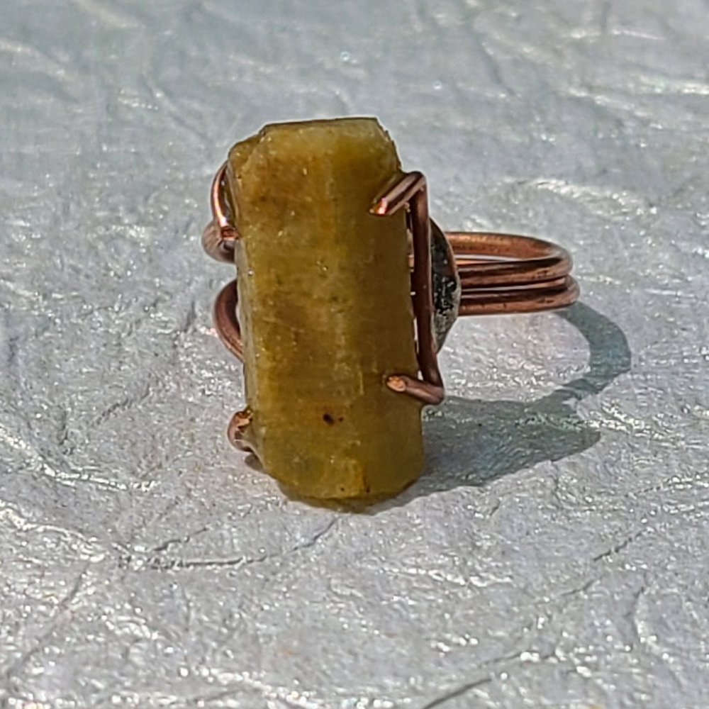 Energy healing and Cleansing Heliodor Adjustable Ring Copper -Rough Heliodor